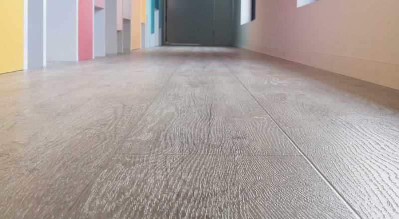 Линолеум бытовой "IVC" Woodlike Cousteau W06 (4м) — купить в Екатеринбурге