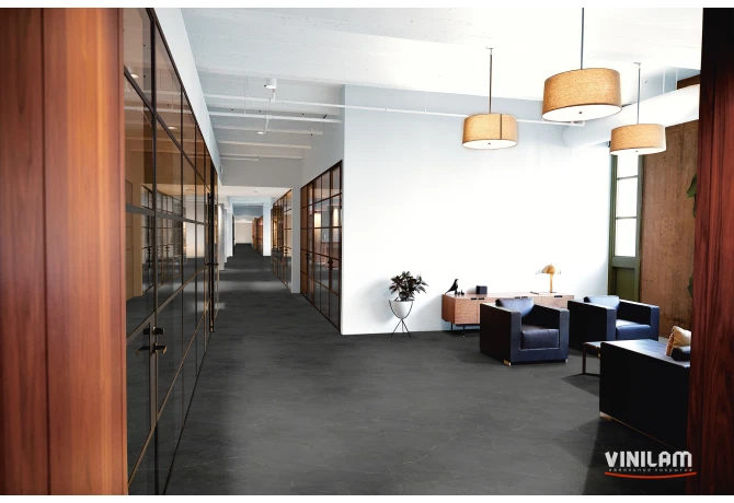 Кварц-винил Вулканический Черный (914,4*457,2*2,5 мм) — купить в Екатеринбурге