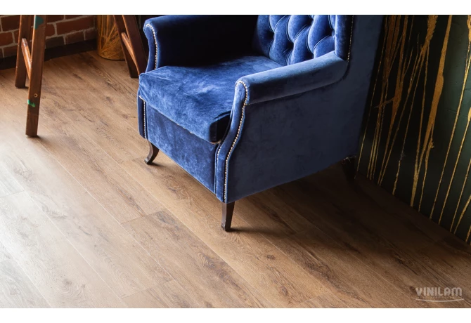 Кварц-винил Дуб Кордова (1227*232*2,5 мм) — купить в Екатеринбурге