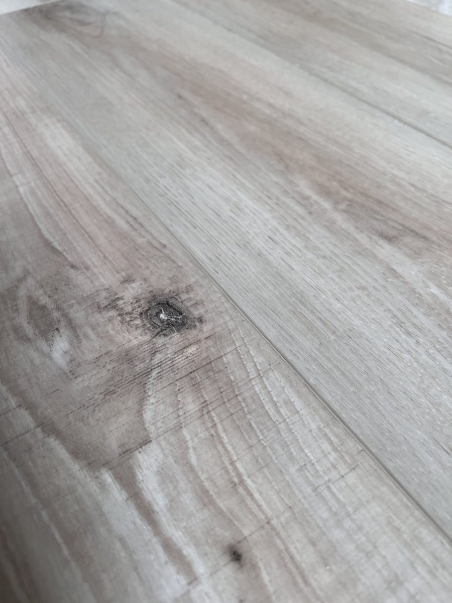 SPC ламинат "OneFloor" ЕСО 5021 (4V фаска) (1220*184*4 мм) — купить в Екатеринбурге