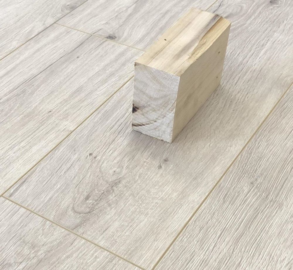 Ламинат "SunFloor" 8/33 4NV Дуб Эри 55 (1380*159*8 мм) — купить в Екатеринбурге