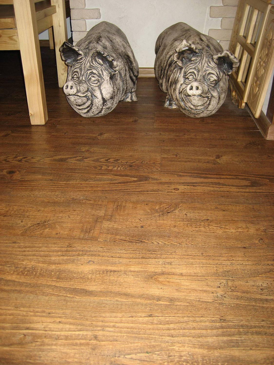 Отделка кварцвиниловой плиткой Art Tile