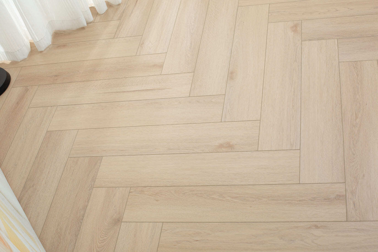 Плитка SPC "OneFloor" 3032 А,В  ЁЛКА (640*128*4 мм)