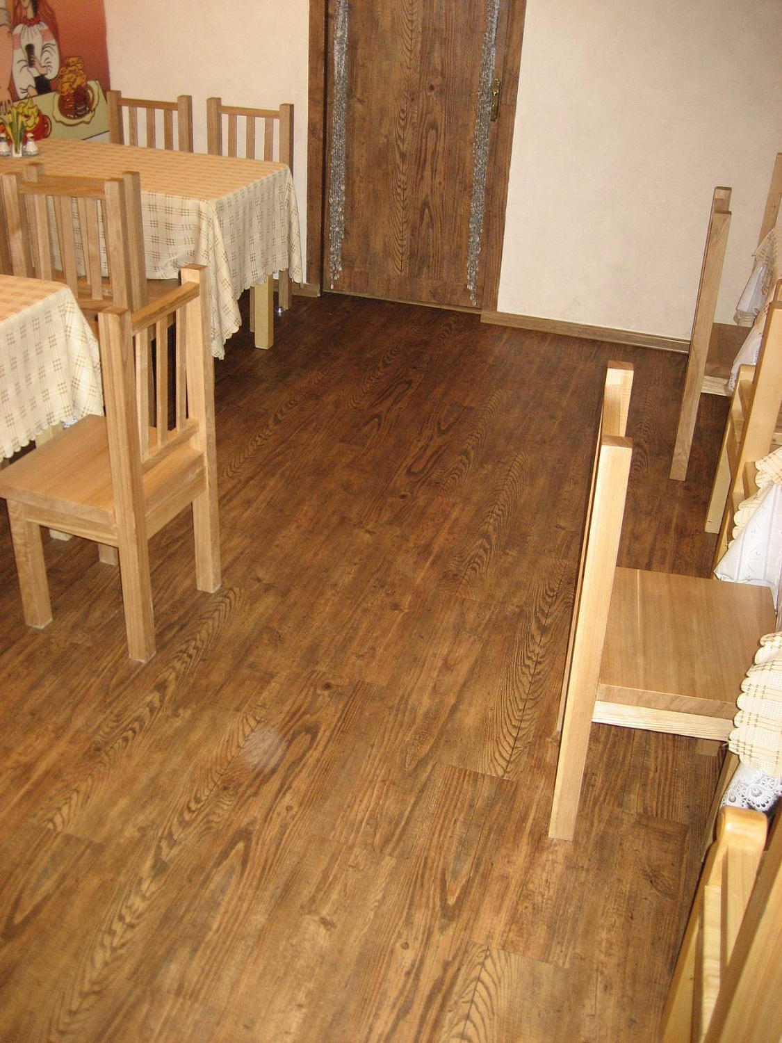 Отделка кварцвиниловой плиткой Art Tile